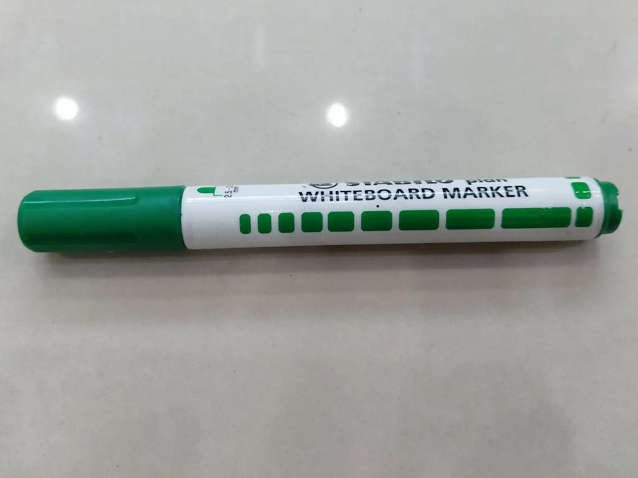 What Essential Aquascaping Toolkit do famous aquascaper Josh Sim use?